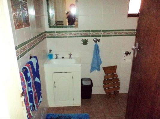 Room image 4