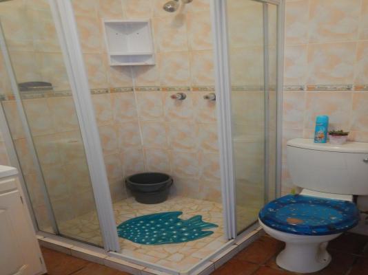Room image 3