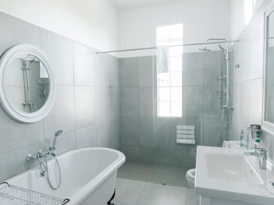 Room image 2