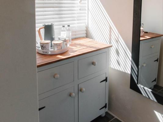 Room image 1