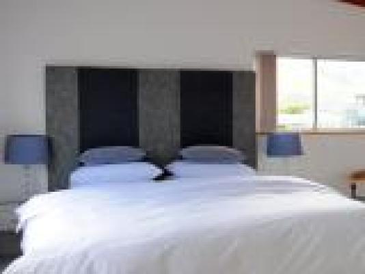 Room image 2