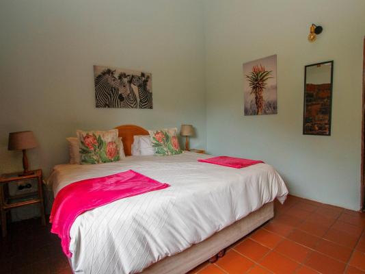 Room image 11