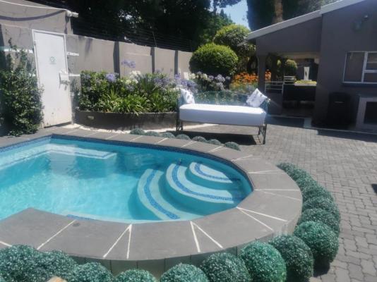 Comfort E Casa Guest Lodge - 203040
