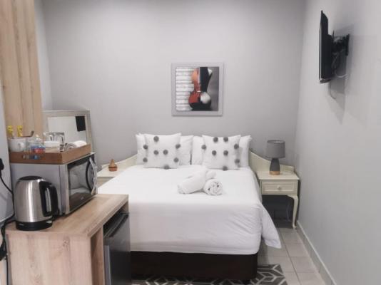 Comfort E Casa Guest Lodge - 203044