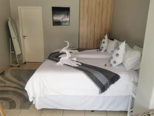 Room image 2