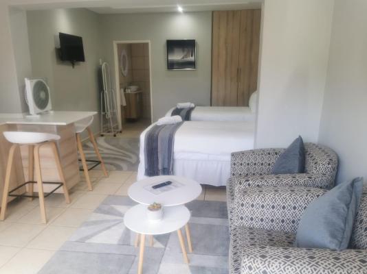 Comfort E Casa Guest Lodge - 203050