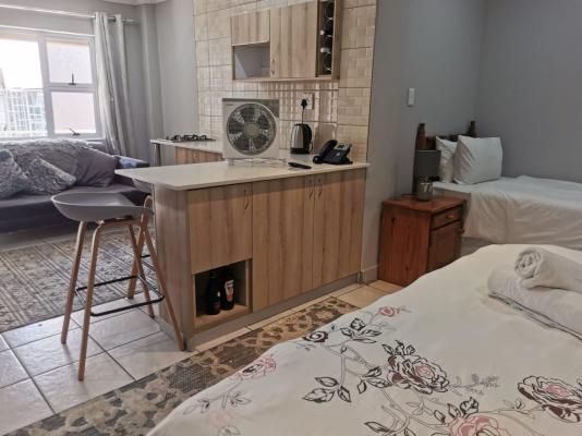 Room image 3