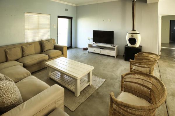 Sandy Feet, Langebaan - 203120