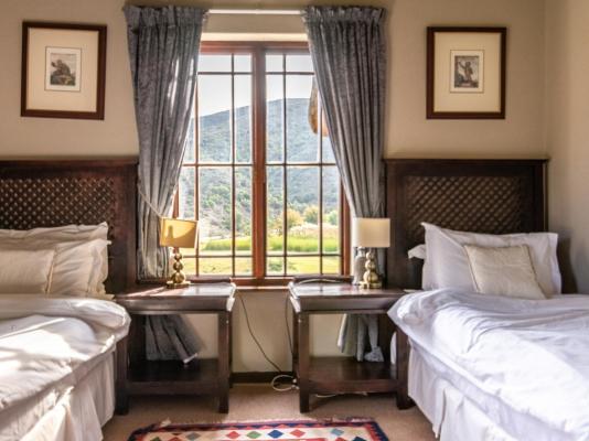 Room image 4