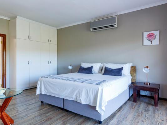 Room image 1