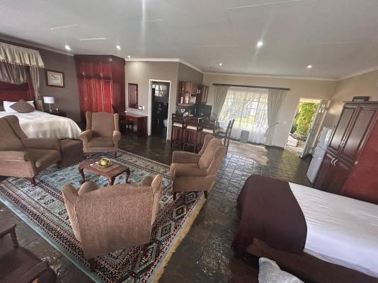 Room image 2