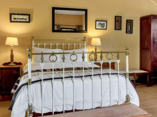 Room image 2