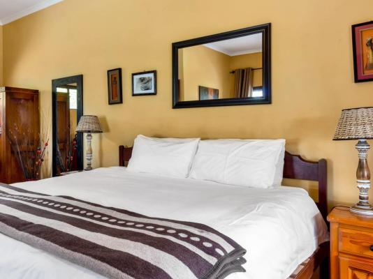 Room image 3
