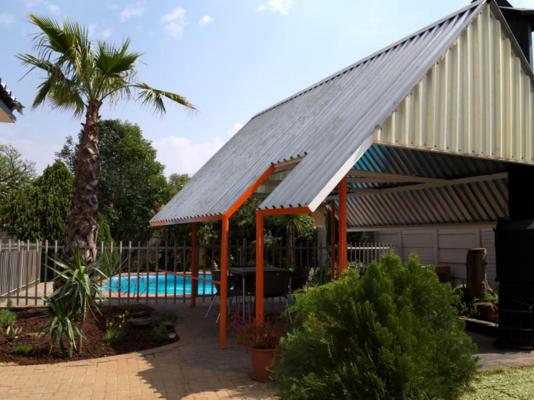 Pebble Fountain Guesthouse - 203641