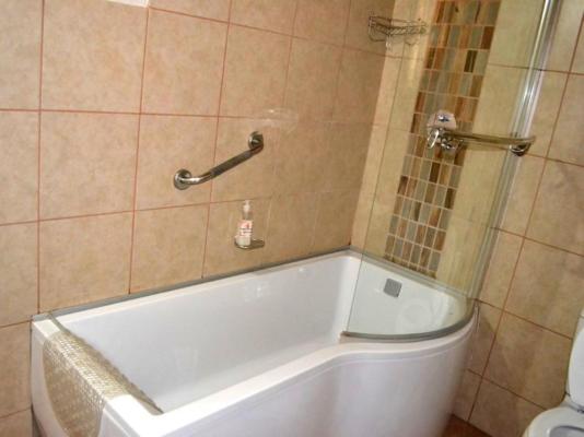 Room image 5