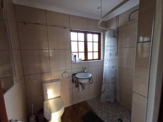 Room image 2