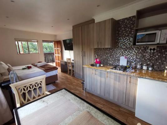 Room image 4