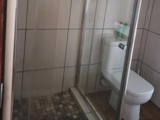 Room image 11