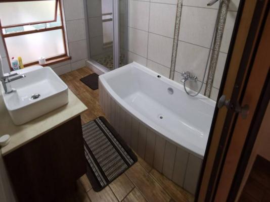 Room image 20