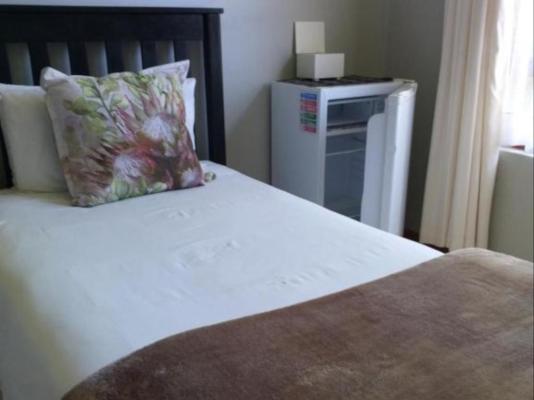 Room image 3