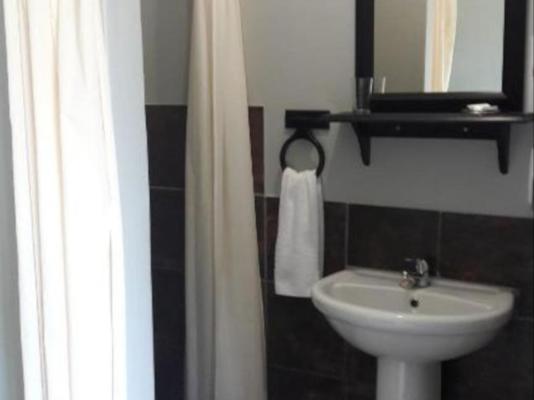 Room image 6