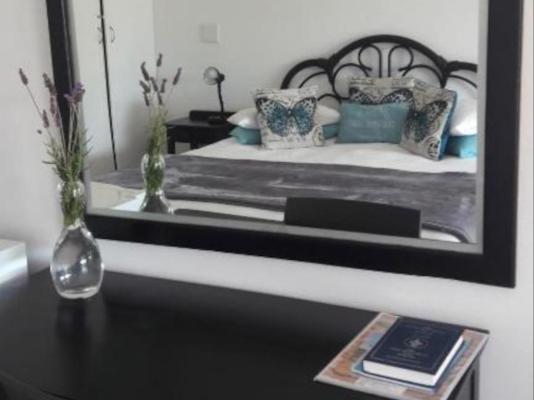 Room image 2