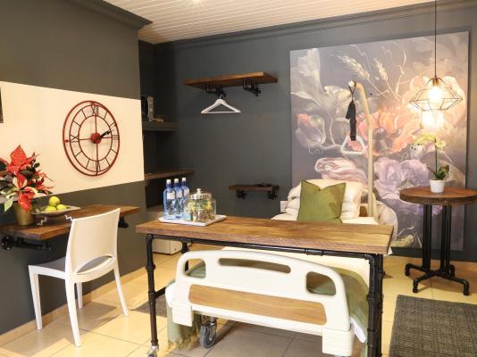 Room image 4