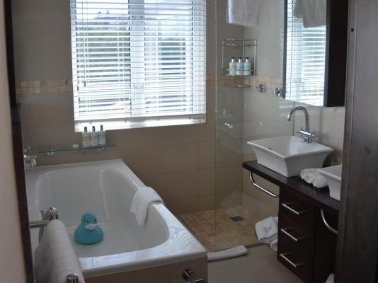 Room image 5