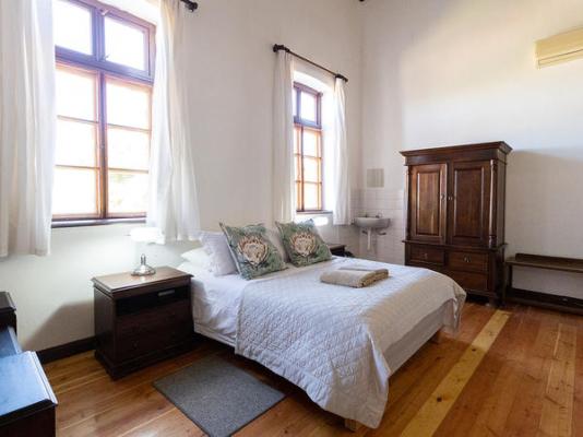 Room image 5