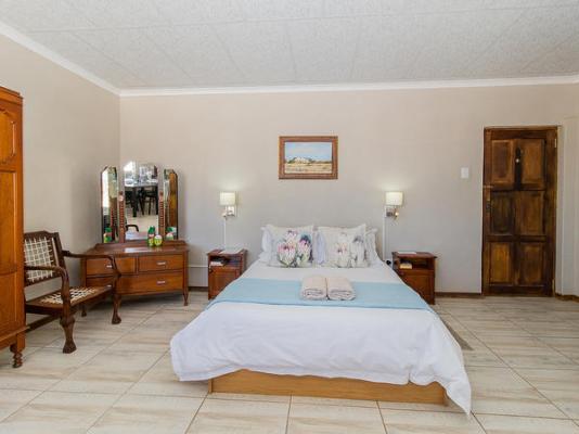 Room image 3