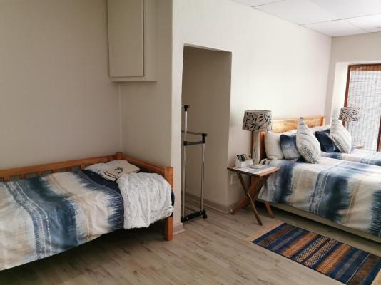 Room image 4