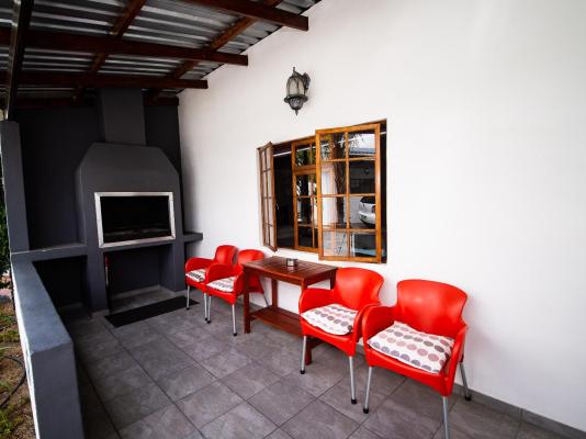 Room image 4
