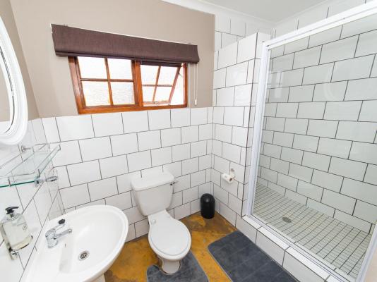 Room image 6