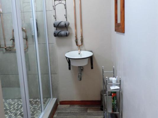 Room image 1