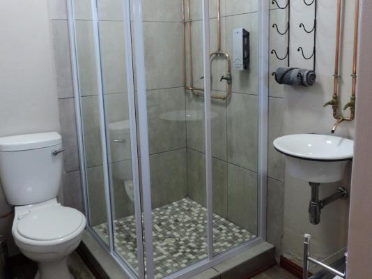 Room image 3