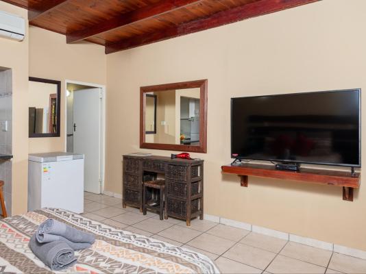 Room image 1