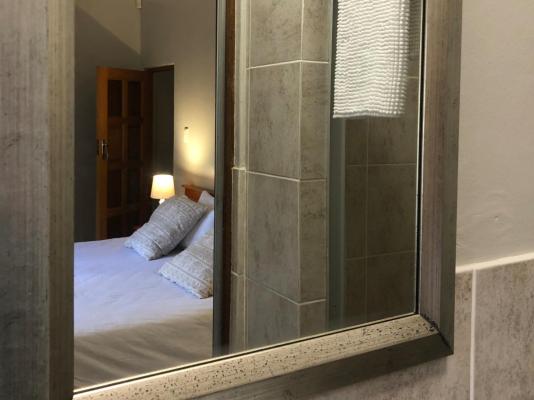 Room image 3