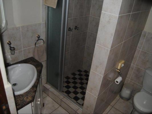 Room image 15