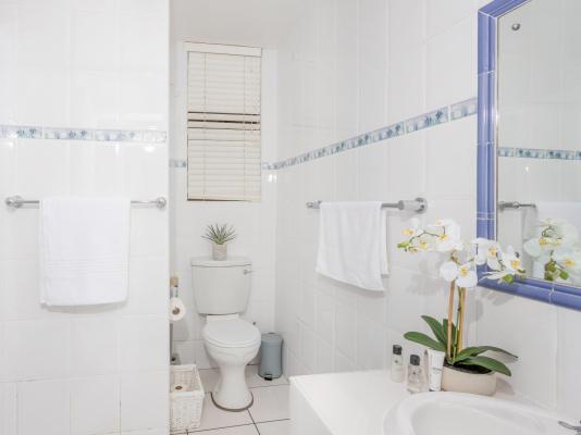 Room image 6
