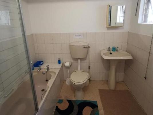 Room image 1