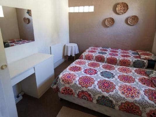 Room image 3