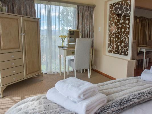 Clarence Retreat - 205446