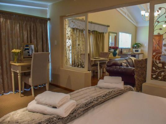 Clarence Retreat - 205447
