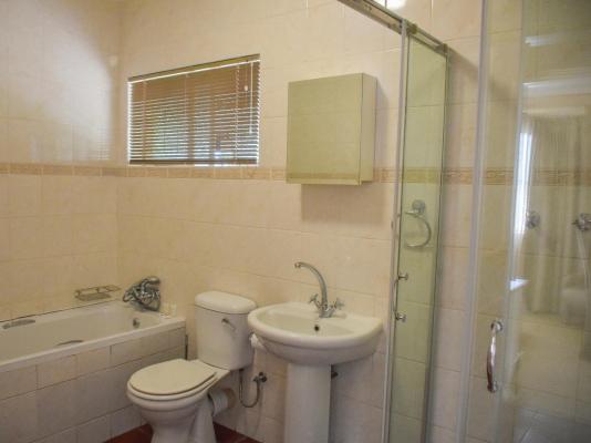 Clarence Retreat - 205452
