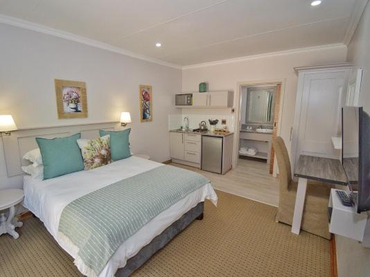 Clarence Retreat - 205453