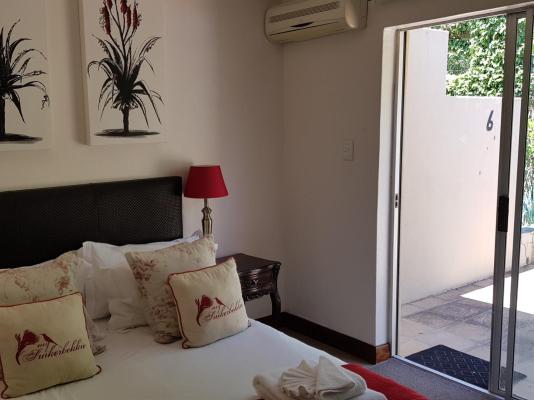 Room image 11