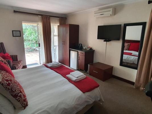 Room image 3