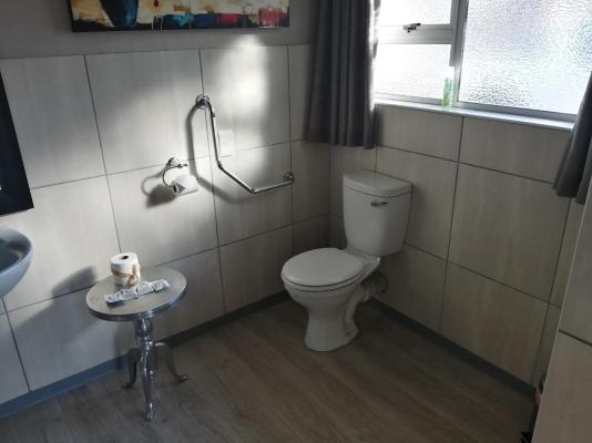 Room image 10