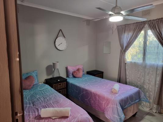Room image 2
