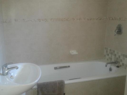 Room image 3